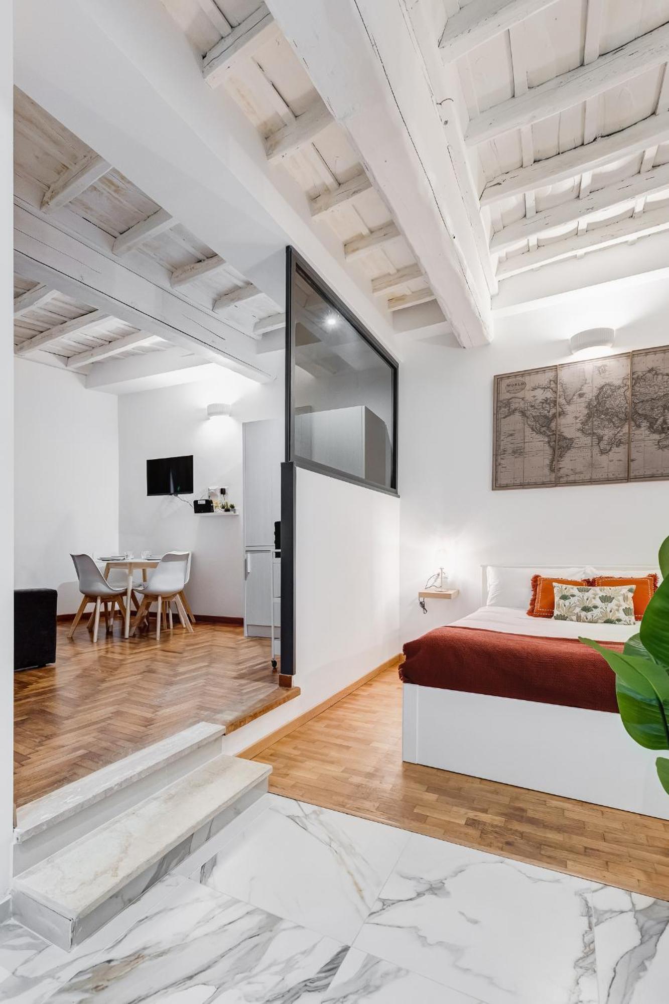 Trastevere One By Ghor *