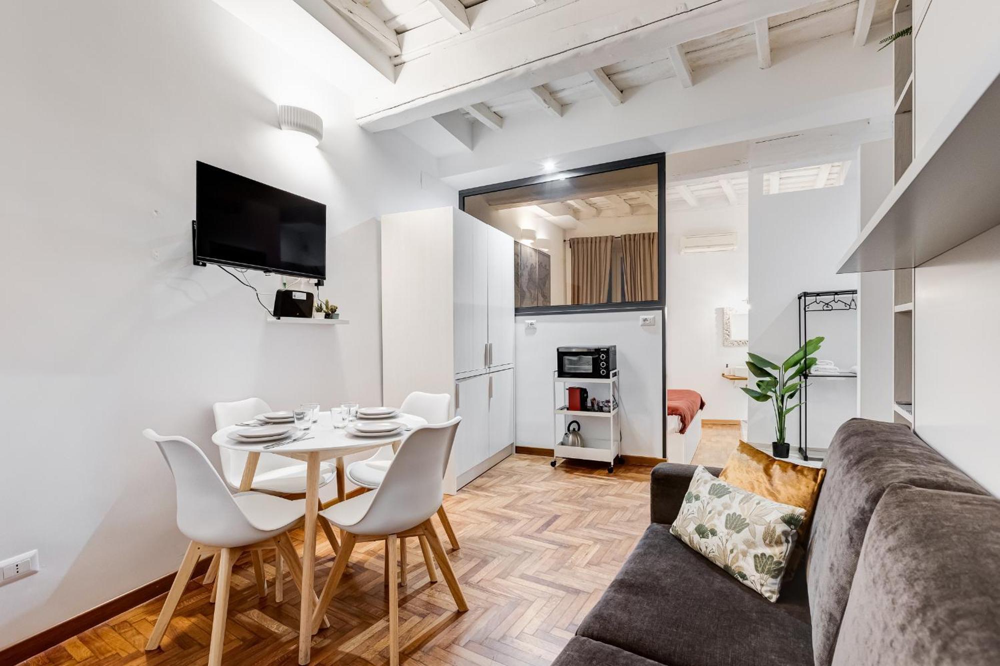 Trastevere One By Ghor *